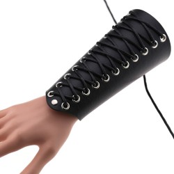 strap-leather-bracers.jpg